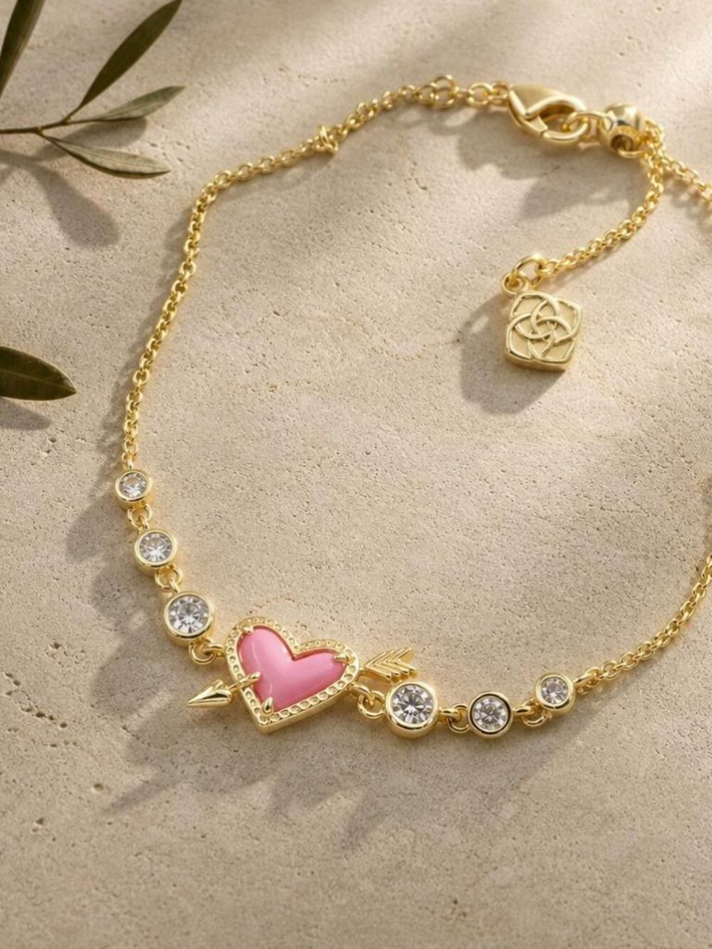 Kendra Scott Ari Heart Arrow Gold Pink Resin Bracelet